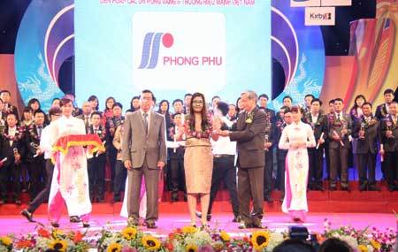 Phong Phú đạt giải Thương hiệu mạnh Việt Nam 2014