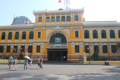 Bưu điện trung tâm Sài Gòn lại thay “áo mới”
