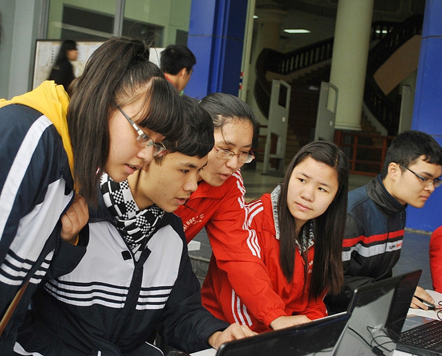 Chuyện ở trường luân chuyển hiệu phó xuống trưởng khoa