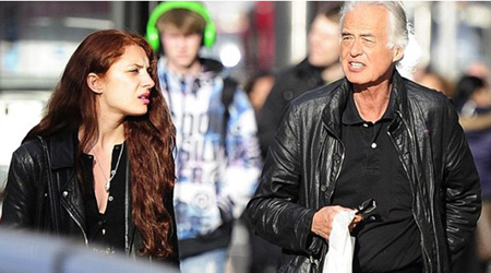 Ngôi sao 71 tuổi gây sốc khi hẹn hò với nữ diễn viên 25 tuổi