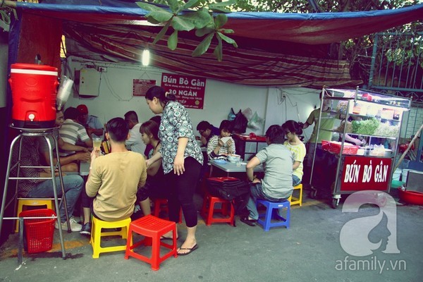 Quán bún bò gân “bá đạo” nhất Sài Gòn