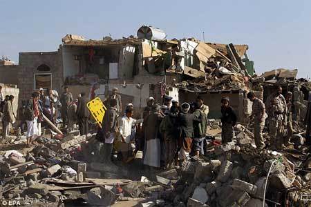 Hơn 100 chiến đấu cơ oanh tạc Yemen