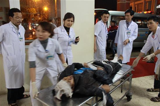 Bộ trưởng Y tế vào Hà Tĩnh chỉ đạo cấp cứu nạn nhân