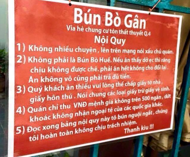 Dân phòng thu giữ bảng nội quy hài hước của quán ăn