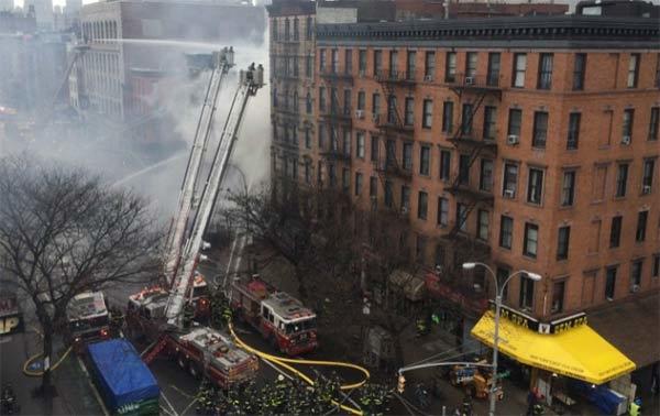 Nổ lớn san phẳng tòa nhà New York, nhiều người bị thương