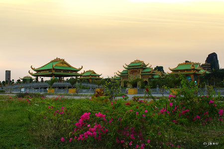 Nghỉ lễ thảnh thơi với… du lịch gần