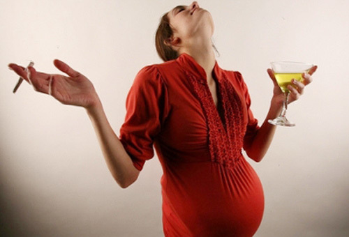 10 việc mẹ không thận trọng dễ khiến thai nhi tử vong