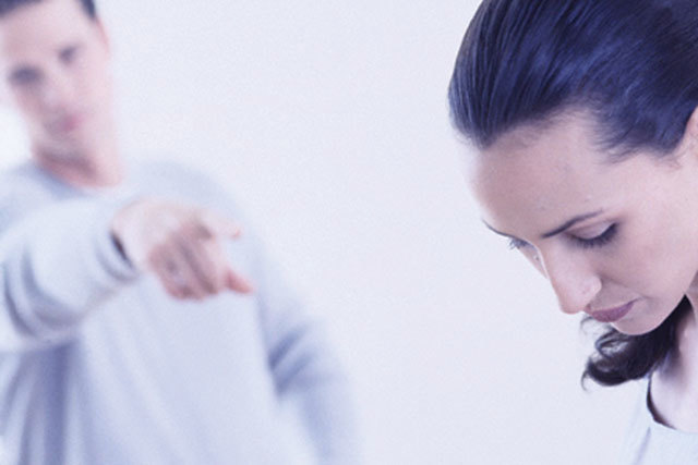 Bạo hành bằng võ... miệng