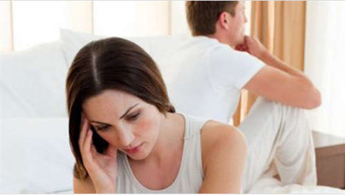 Đuổi vợ về quê, chồng nặng tình với gái phố