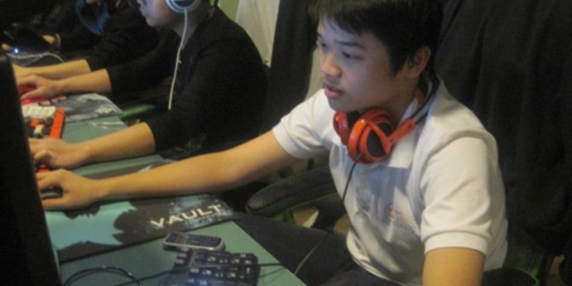 Ấn tượng với chàng “mọt sách” vừa học giỏi vừa chơi game giỏi