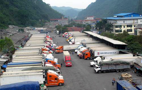 Hải-quan, Tân-Thanh, Lạng-Sơn, thanh-long, dưa-hấu, rớt-giá, thu-hoạch, ùn-tắc, tồn-đọng, thông-quan, tiểu-ngạch, xuất-khẩu, thanh long, dưa hấu, rớt giá, thu hoạch, ùn tắc, tồn đọng, thông quan, tiểu ngạch, xuất khẩu