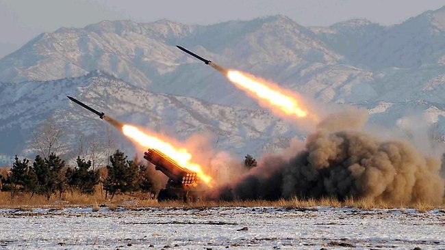 Triều Tiên phóng 2 tên lửa đất đối không