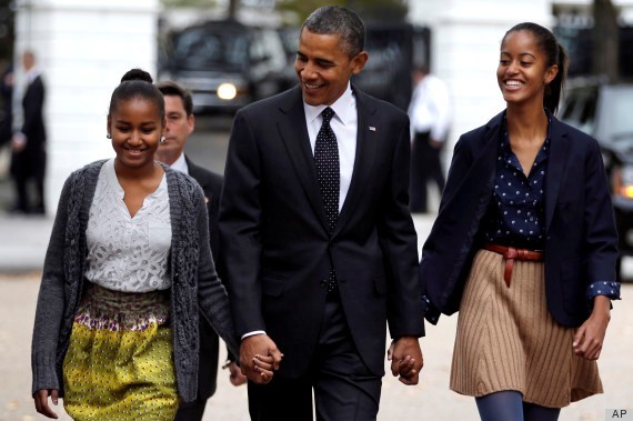Obama rơi lệ khi nghĩ con cái sắp trưởng thành
