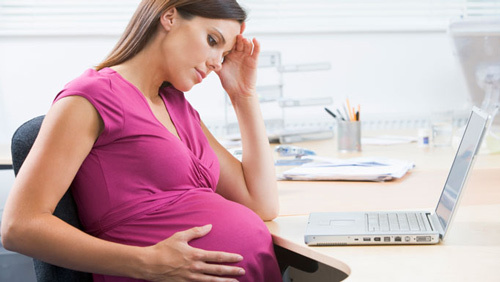 Có cần theo dõi thêm thai nhi trong quá trình mang thai sau khi bị va đập vào bụng?
