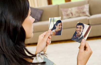 Em phải làm sao khi có người mẹ bỏ chồng theo trai?