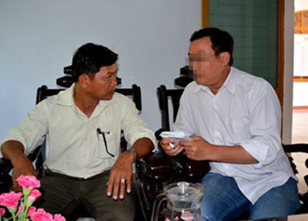 Mất chức chủ tịch vì 'ăn' gà giống cấp cho dân nghèo