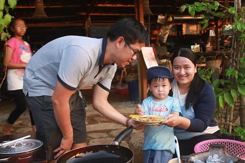 Bỏ 650.000 đồng/tháng, cha mẹ Sài Gòn cho con làm nông dân