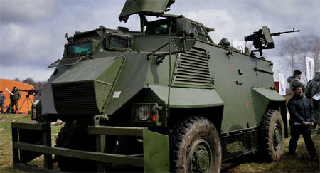 Công ty bí ẩn rao bán thiết bị của NATO