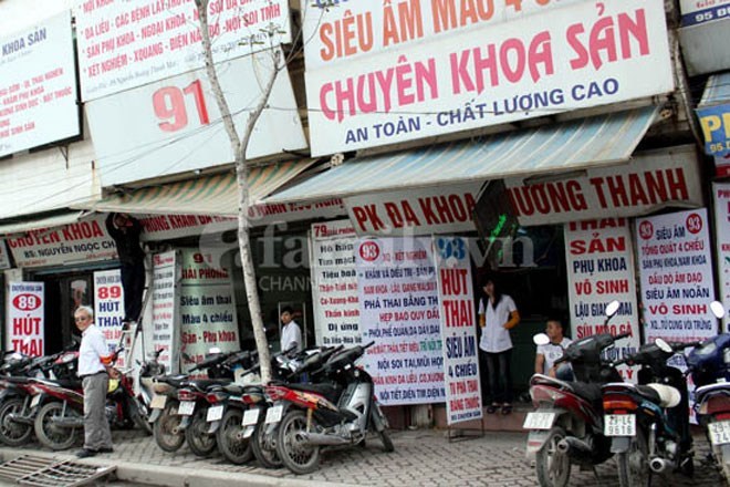 phá thai, phòng khám tư, thủng tử cung, cấp cứu