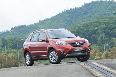 Renault VN khuyến mại ‘khủng’ chào hè 2015