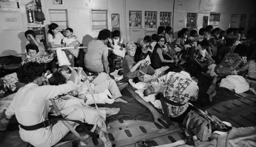 Những đứa trẻ tị nạn trong ngày cuối cuộc chiến