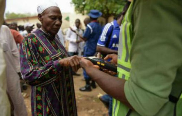 Nigeria, bệnh lạ, tử vong, ớn lạnh