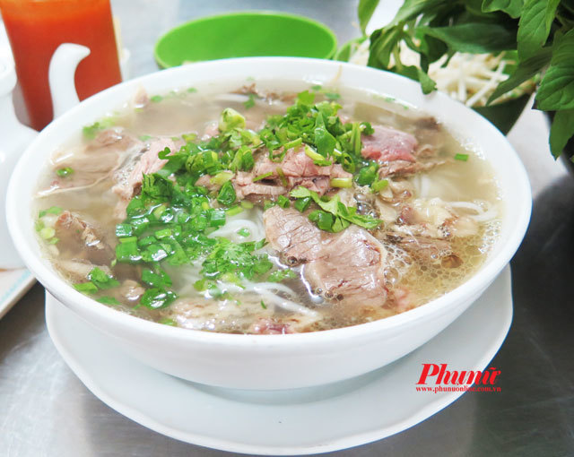 5 tiệm phở danh tiếng gần 50 năm ở Sài Gòn