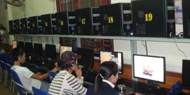 Thời “vui vẻ, tưng bừng” của giới game thủ ở quán net nay còn đâu?