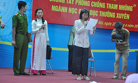 Tái hiện chuyện mua suất giáo viên 300 triệu đồng