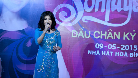 Sơn Tuyền đi hát 35 năm mới có liveshow riêng