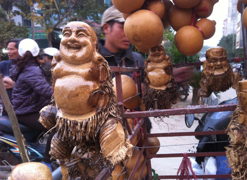 Riêng ở Việt Nam: Gốc tre cũng phải nở mặt cười