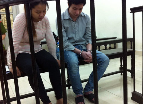 Dùng con 4 tuổi ngụy trang cho ‘chuyến hàng trắng’