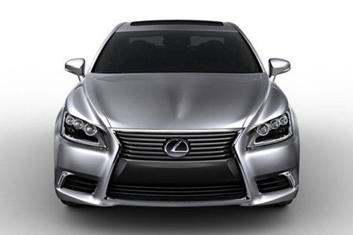 Phá đường dây buôn lậu xe Lexus