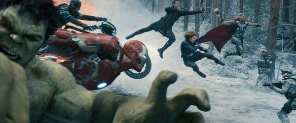 Siêu bom tấn 'Avengers 2' hoành tráng từ phút đầu tiên