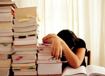 Giảm tải áp lực mùa thi cho đôi mắt