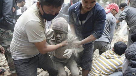 Hơn 1.000 người chết vì động đất ở Nepal