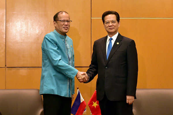 Thủ tướng gặp lãnh đạo Malaysia, Philippines, Thái Lan