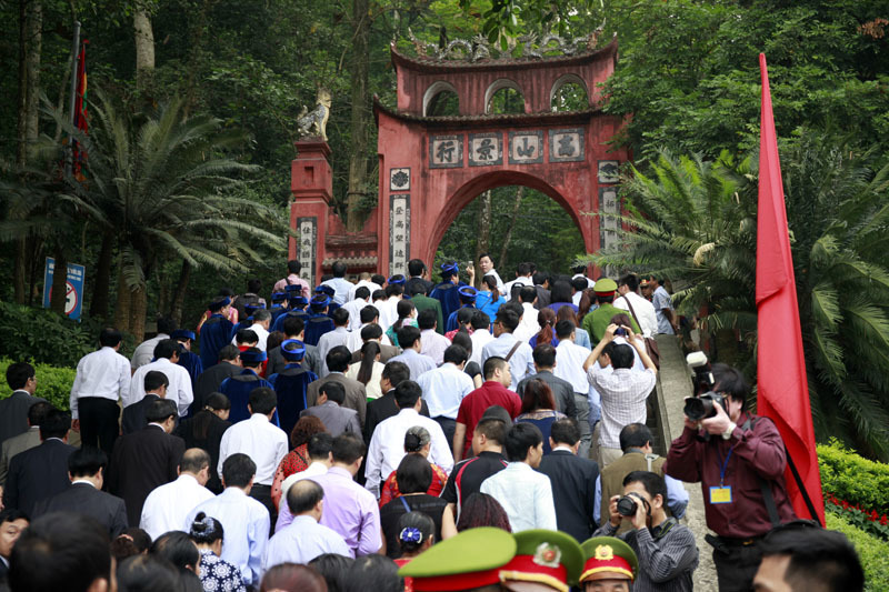 Hàng triệu người hành hương về đất Tổ