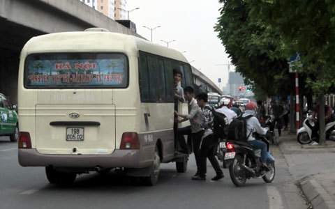 'Xe dù, bến cóc' hoành hành ở thủ đô dịp nghỉ lễ