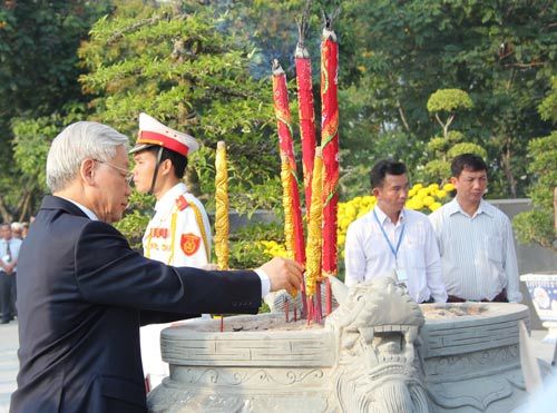 Lãnh đạo Đảng, Nhà nước tưởng niệm các anh hùng liệt sĩ