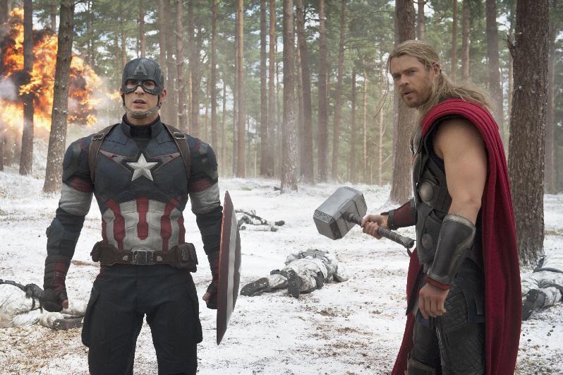'Avengers 2' càn quét rạp Việt, sắp cán mốc trăm tỉ