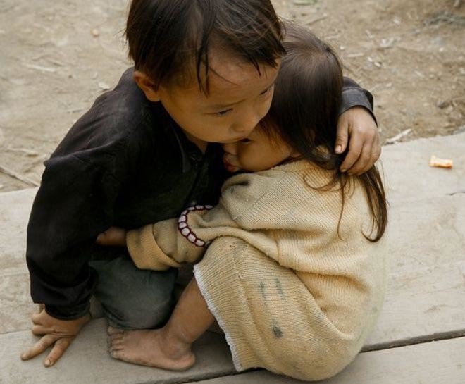 Ảnh em bé VN bị nhầm thành nạn nhân động đất Nepal