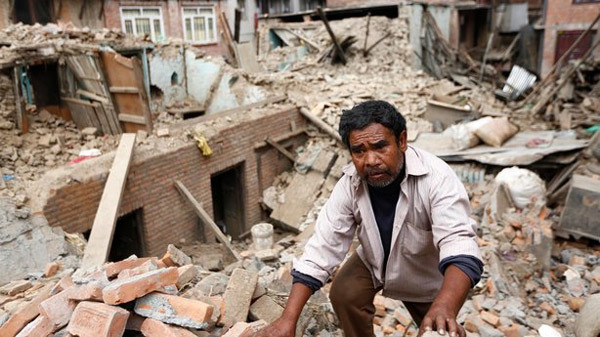Tìm thấy cả trăm thi thể người leo núi bị tuyết vùi ở Nepal