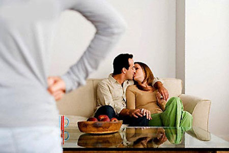 Bố cũng ngoại tình sao nói được con rể