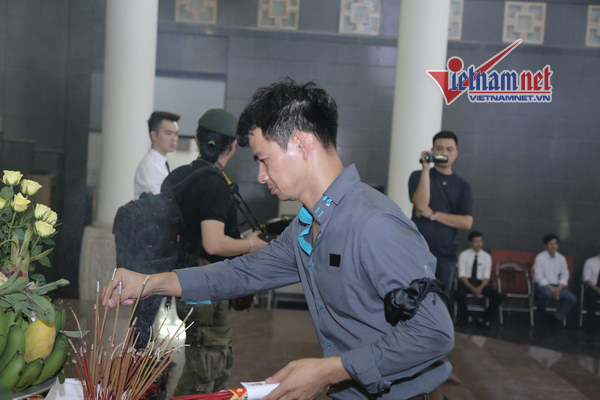 Vĩnh biệt diễn viên Anh Dũng: Xót xa người ở lại