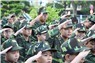 Cha mẹ vô tình khiến con yếu ớt, dựa dẫm