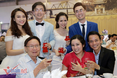 Vợ chồng Thanh Thanh Hiền tình cảm đi đám cưới đôi