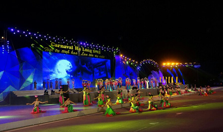 Hạ Long: Đêm Carnaval không ngủ