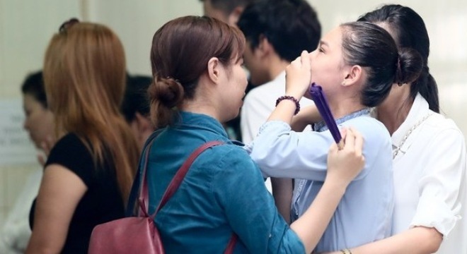 Chân dung người vợ nhỏ bé, kiên cường của Duy Nhân