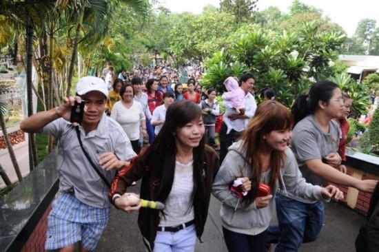 Có cái gọi là “thú vui” từ đám tang nghệ sĩ?